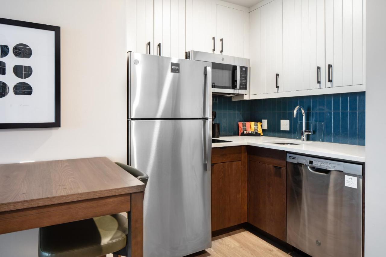 Staybridge Suites - Iowa City - Coralville By Ihg Dış mekan fotoğraf