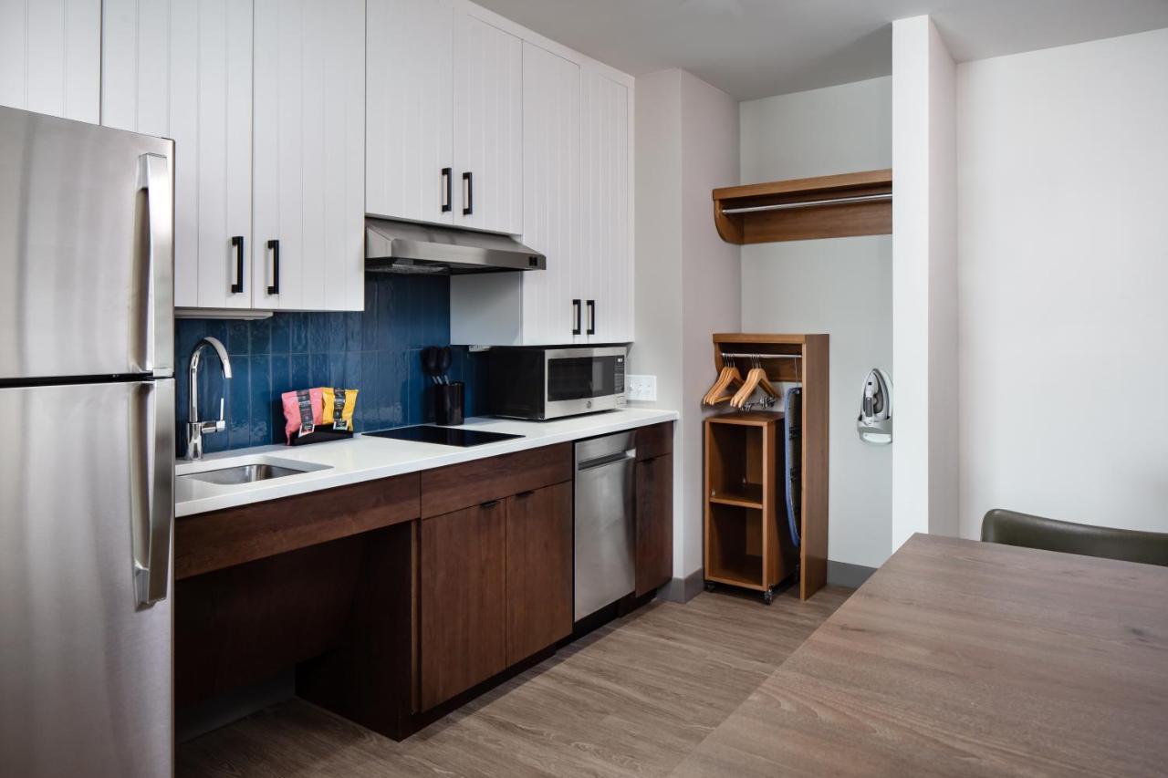 Staybridge Suites - Iowa City - Coralville By Ihg Dış mekan fotoğraf