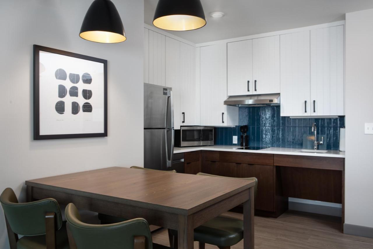 Staybridge Suites - Iowa City - Coralville By Ihg Dış mekan fotoğraf