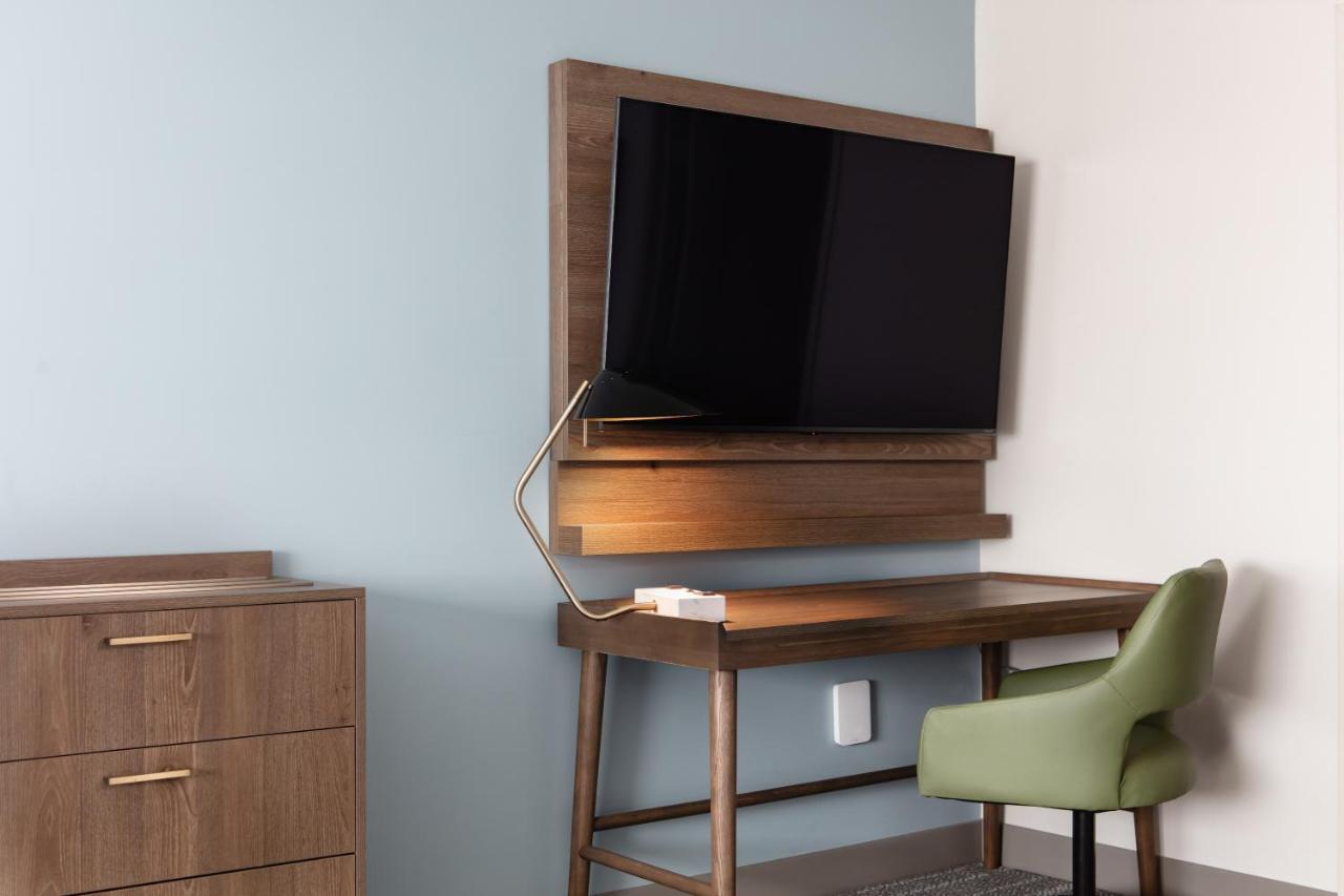 Staybridge Suites - Iowa City - Coralville By Ihg Dış mekan fotoğraf