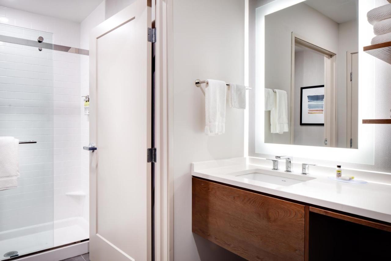 Staybridge Suites - Iowa City - Coralville By Ihg Dış mekan fotoğraf