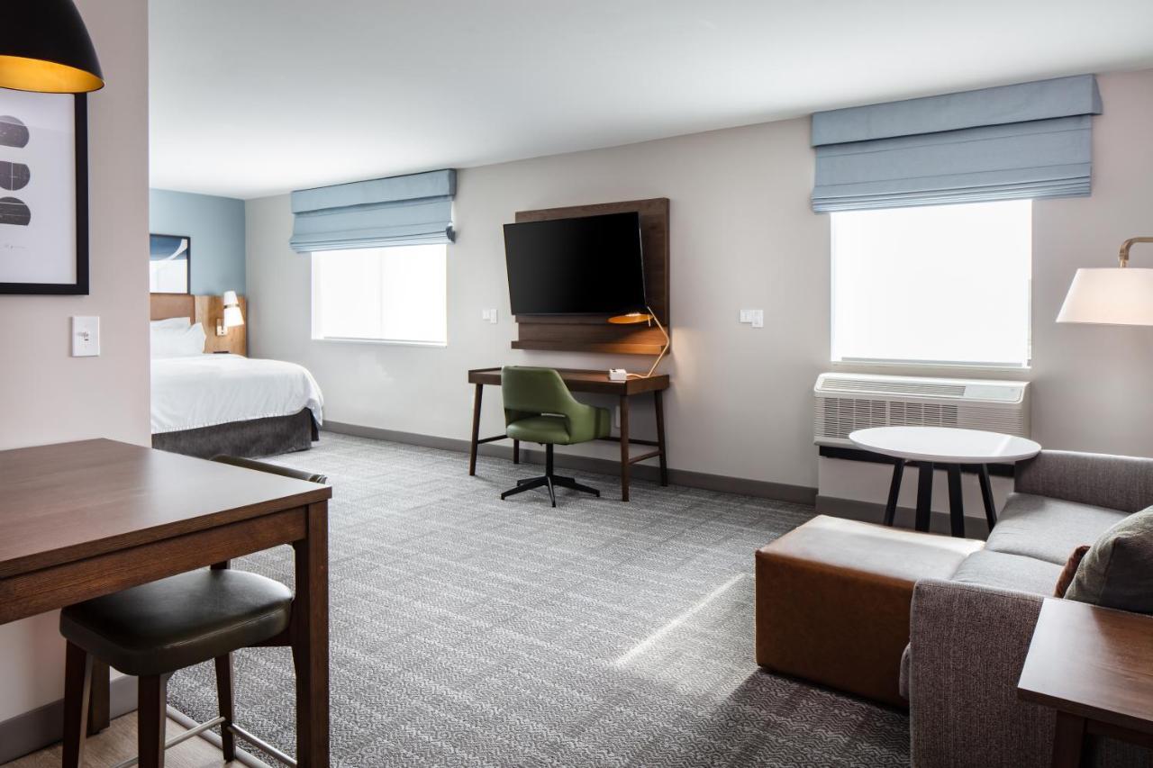 Staybridge Suites - Iowa City - Coralville By Ihg Dış mekan fotoğraf